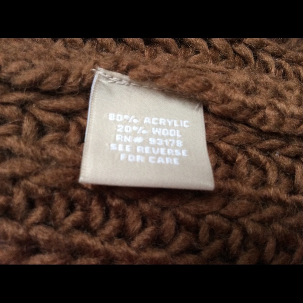 Sweater - Picture 6 of 6